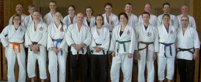 150 Jahre MTV Soltau, Teilnehmer des Landeslehrgang Aikido, vordere Reihe 4. von links Roland Nemitz